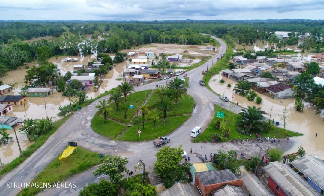 Rio Tarauacá apresenta sinais de vazante, mas autoridades da Defesa Civil seguem em alerta 